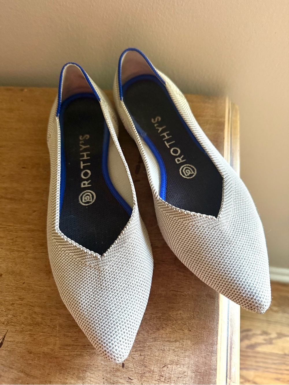 Rothy's Pointed Flat in light Grey 7.5W